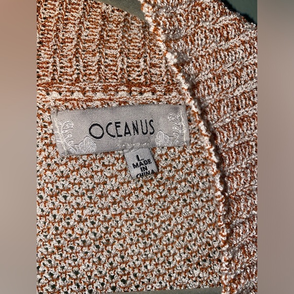 Aztec print rust color cardigan - Picture 3 of 3